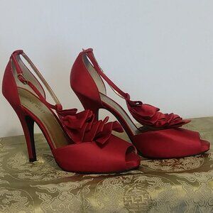 Fancy Dress Women's Nine West Red Heels - Size 8M